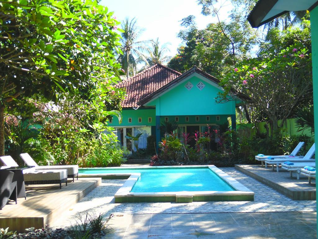 Lazy Monkey Hotel Senggigi Exterior foto