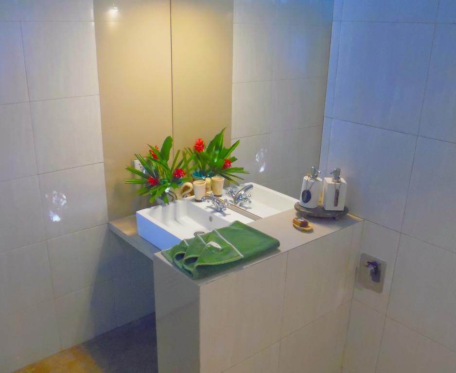 Lazy Monkey Hotel Senggigi Exterior foto